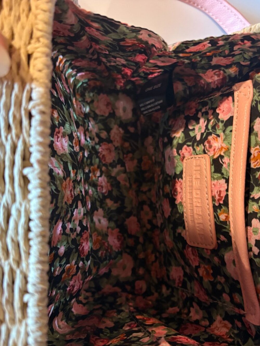 Like Dreams NWOT Small Poppy Bowtie Straw Crossbody Bag - Picture 3 of 3